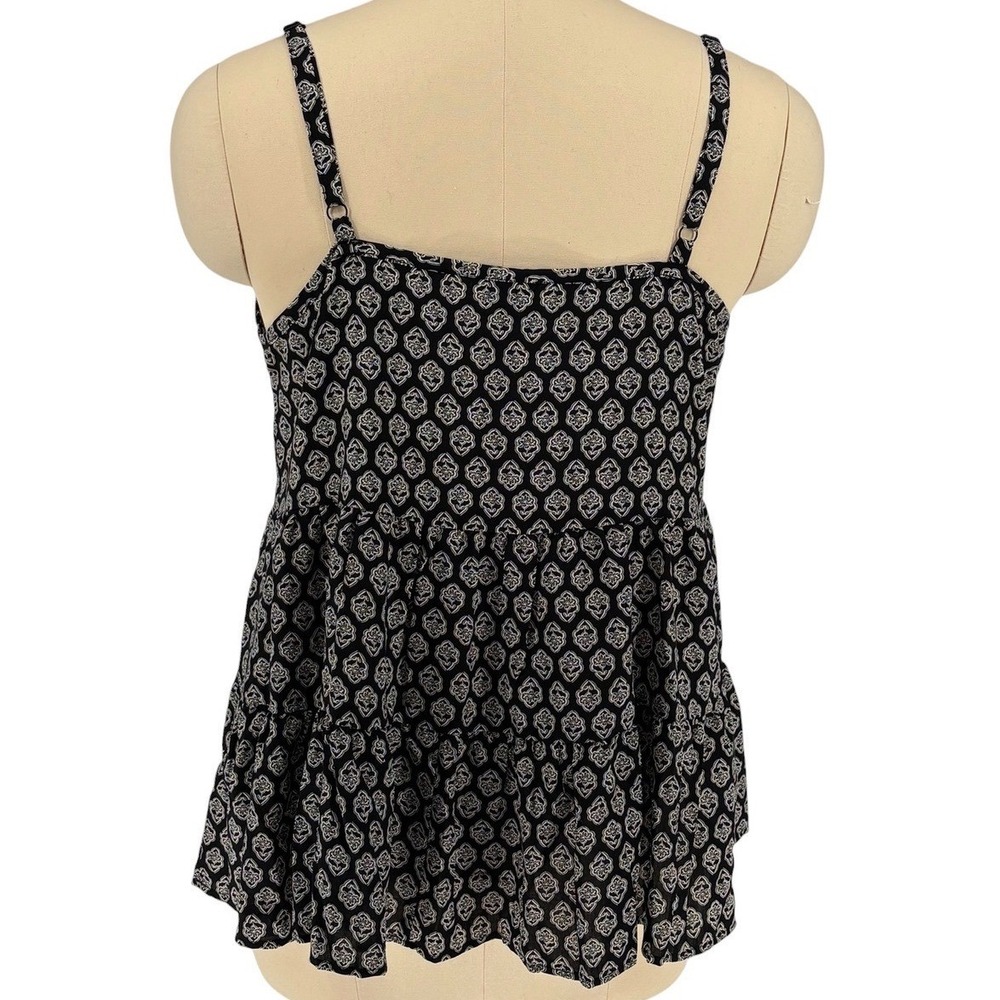 Torrid Peplum Camisole Black White Medallion Print Tiered Size 2 - Picture 2 of 8